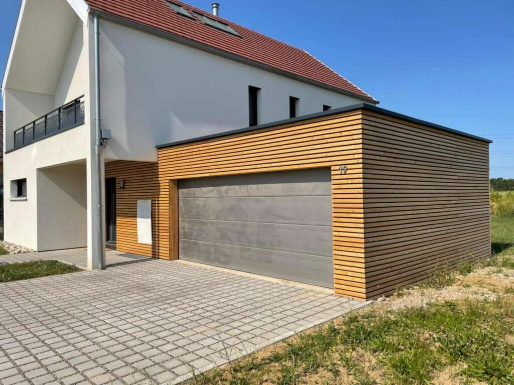 ardage sur mesure en bois naturel posé à claire-voie