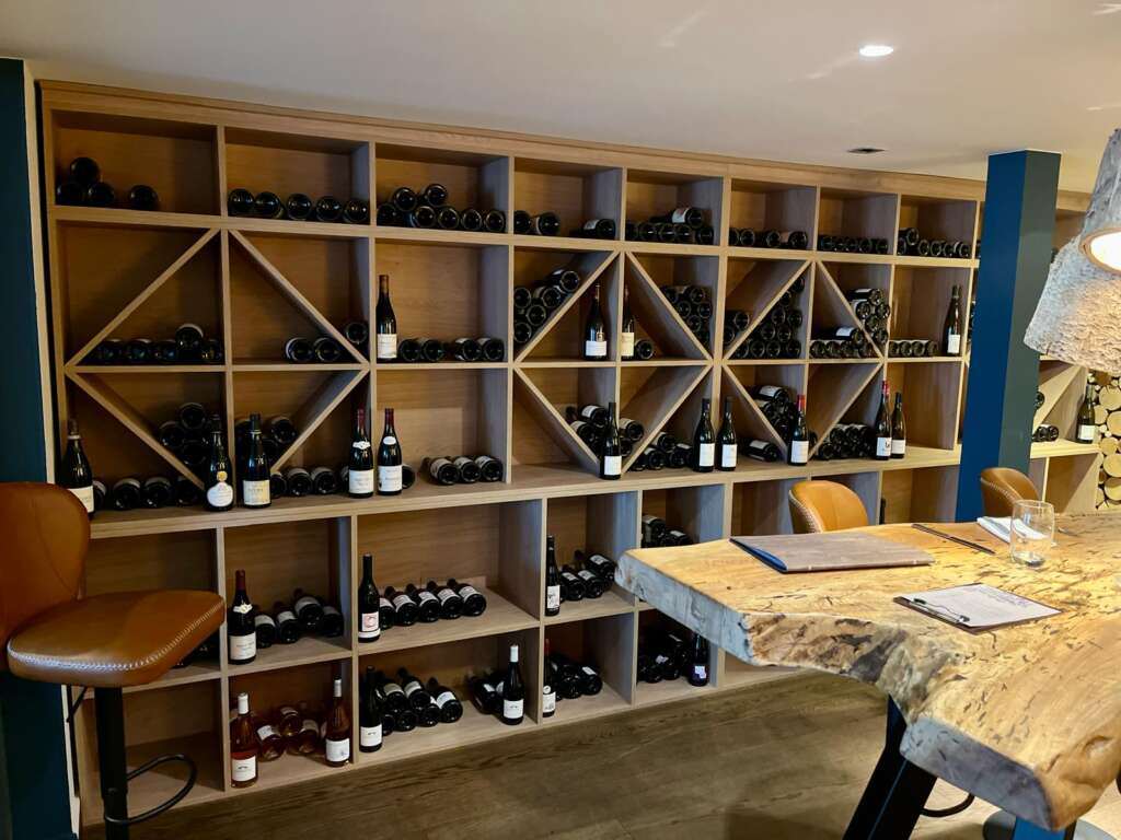 étagères pour bouteilles de vin en bois pour professionnels Menuiserie Mazawood Alsace