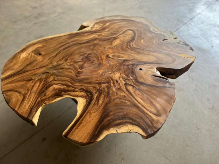 Table basse en suar A14
