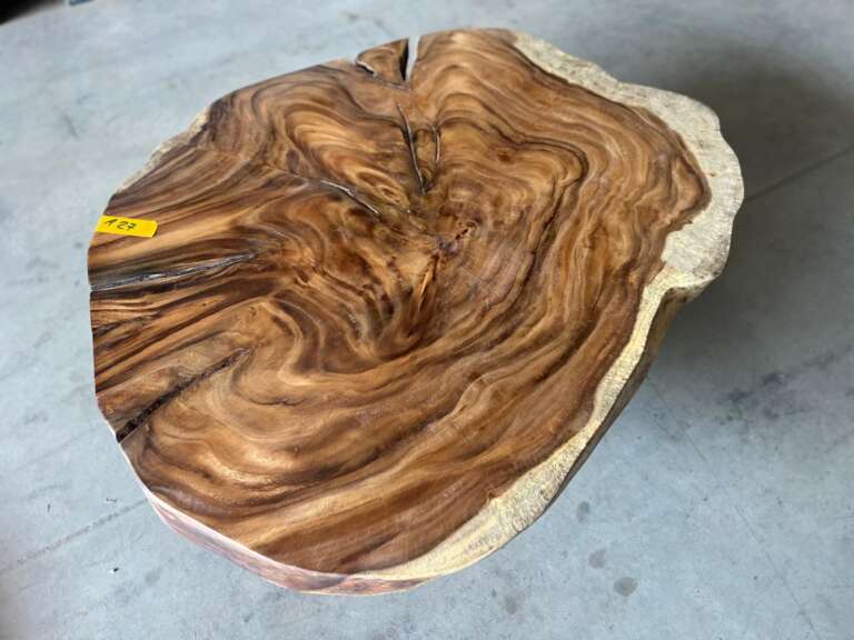 A27 table basse sculptée naturellement dans du bois suar massif Mazawood