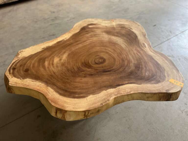 Table basse suar A17 veinage naturel arrondi Mazawood