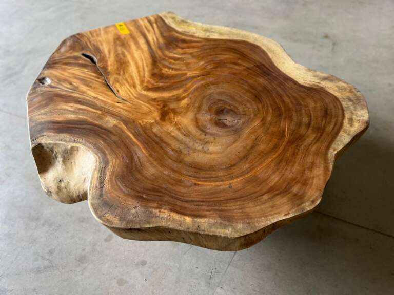 Table basse en suar A13