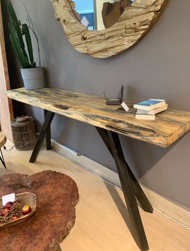 Console en bois massif sur mesure – création artisanale