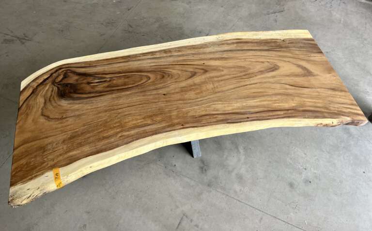 Table de réunion contemporaine en bois suar massif T14