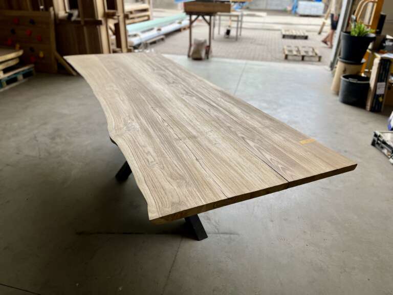 Table de réunion en teck massif sur mesure modèle T4