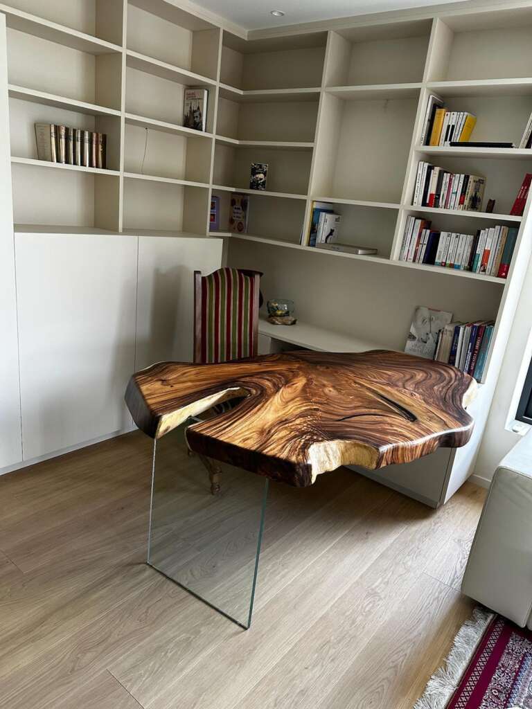 Bureau en bois naturel sur mesure