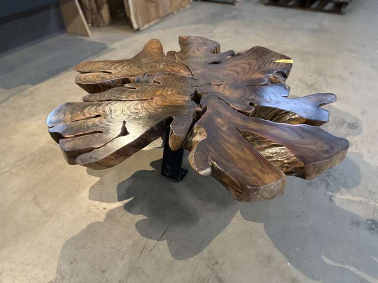 Table basse en bois de violette A37