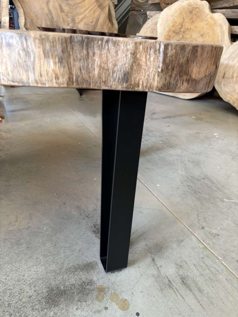 table basse en manguier massif