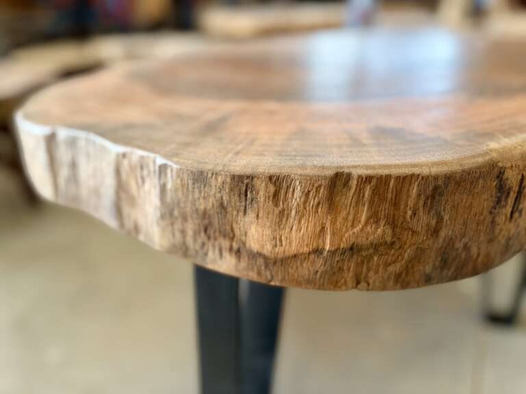 table basse en manguier massif